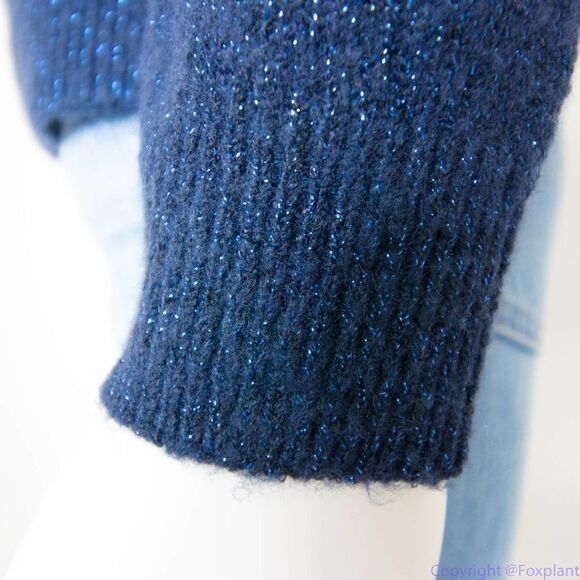 Children's Place shimmering metallic thread sequin swan navy blue sweater, L - Picture 11 of 16